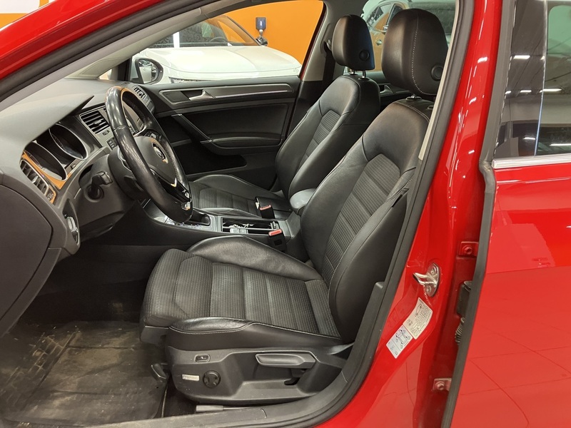 Volkswagen Golf vaihtoauto