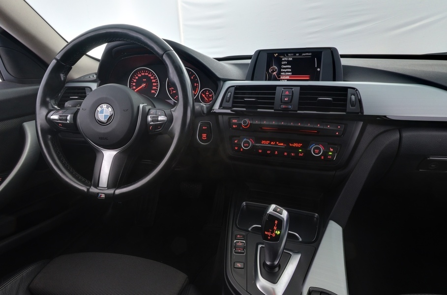 BMW 320 vaihtoauto