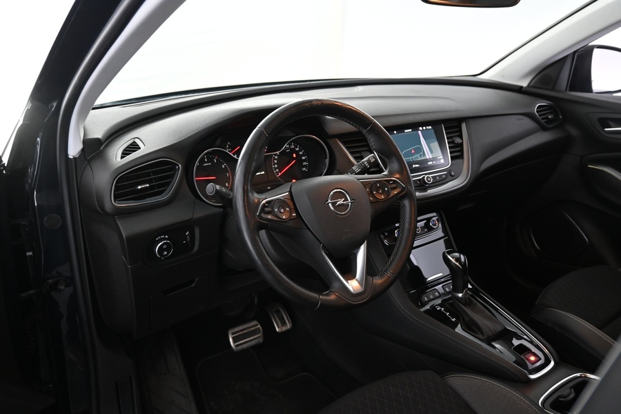 Opel Grandland X vaihtoauto