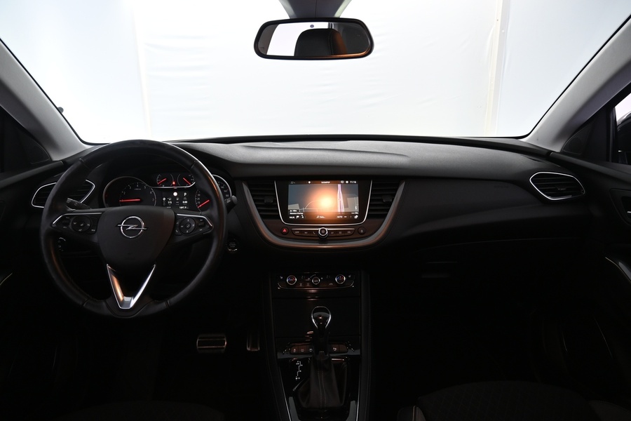 Opel Grandland X vaihtoauto