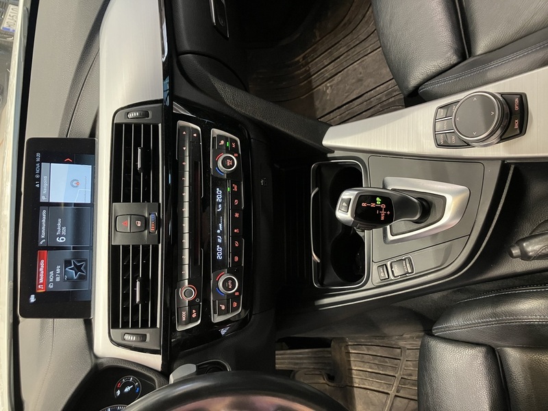 BMW 320 vaihtoauto