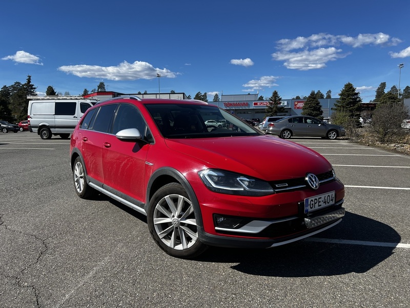 Volkswagen Golf vaihtoauto