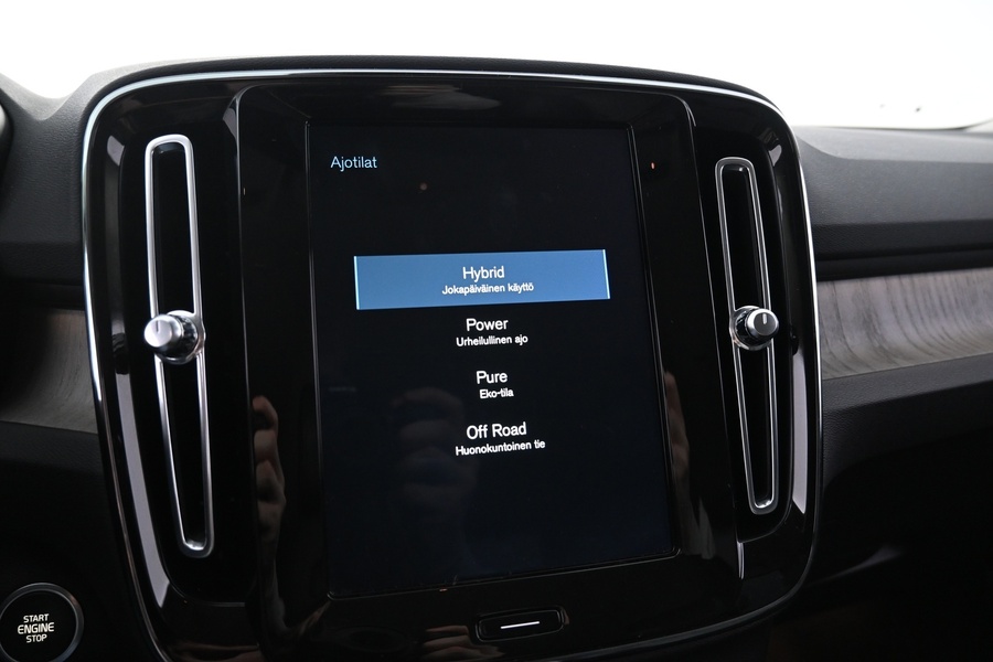 Volvo XC40 vaihtoauto