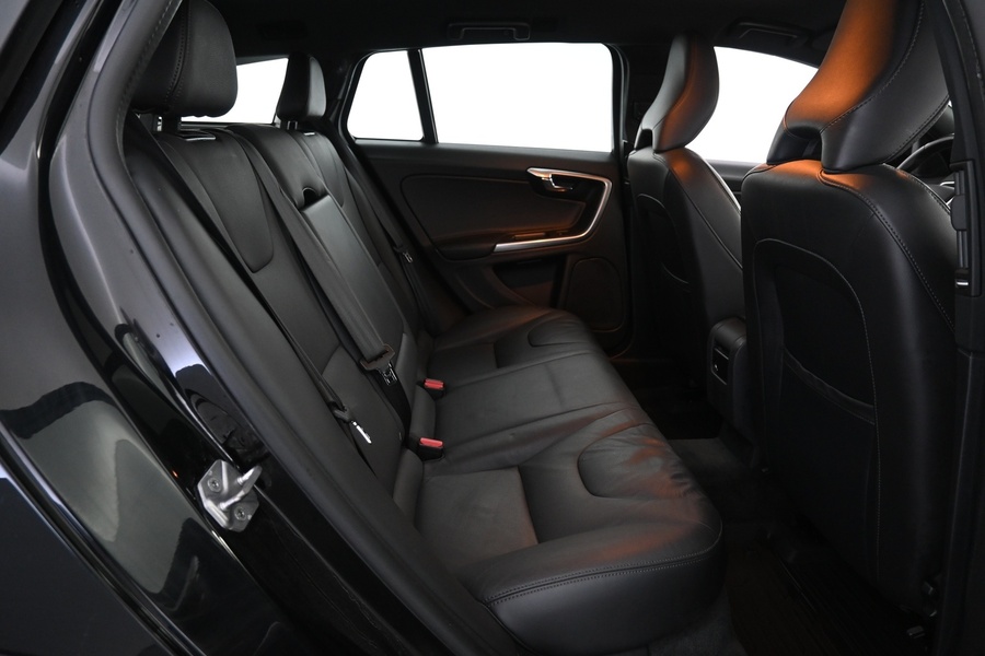 Volvo V60 Cross Country vaihtoauto