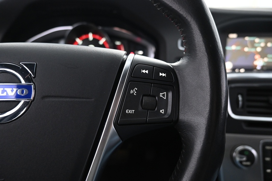 Volvo V60 Cross Country vaihtoauto