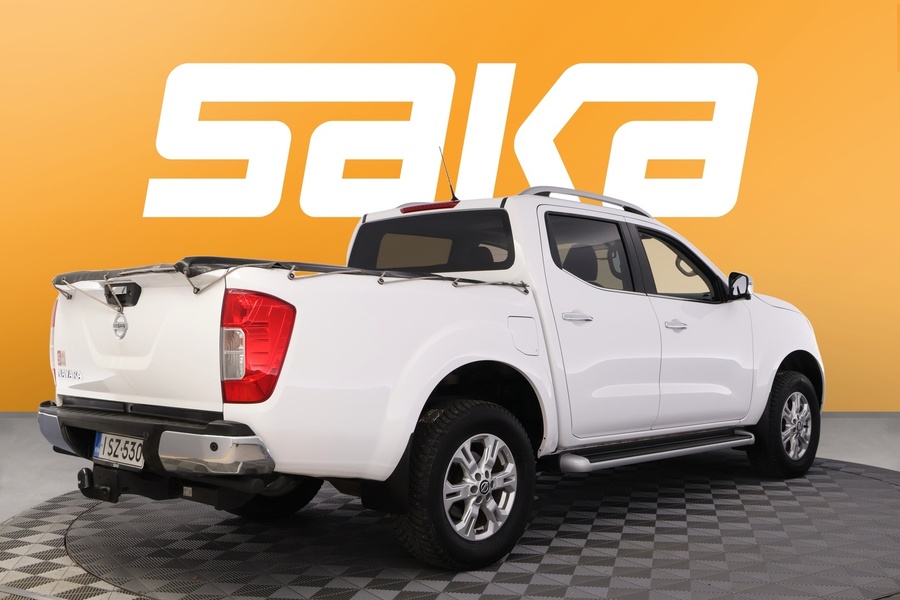 Nissan Navara vaihtoauto