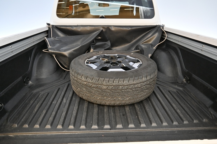 Nissan Navara vaihtoauto