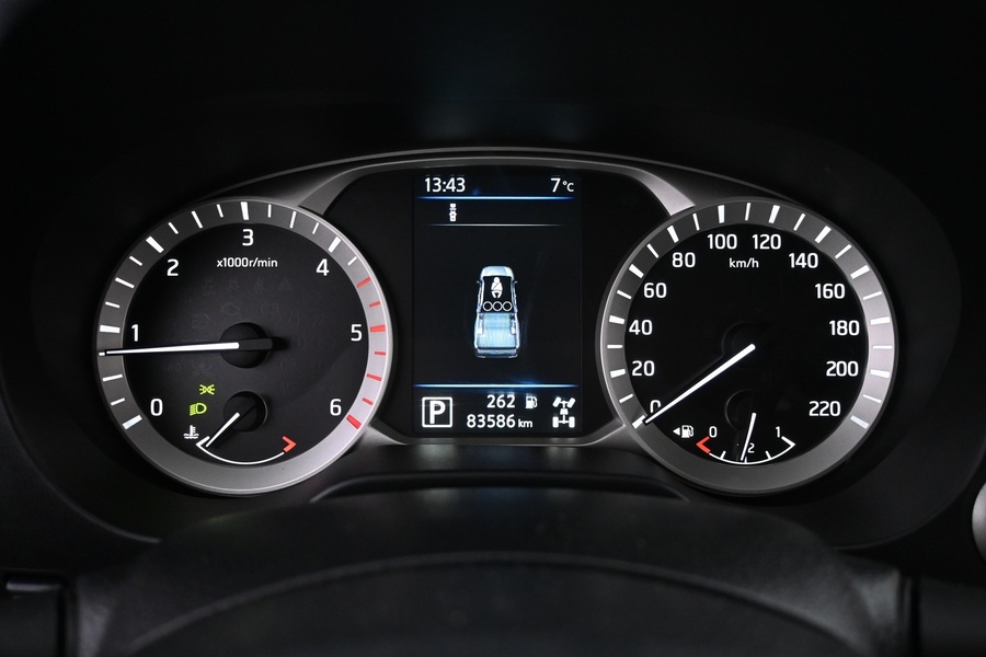 Nissan Navara vaihtoauto