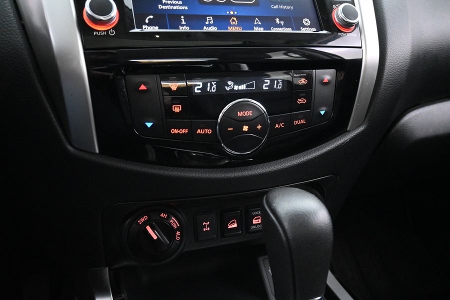 Nissan Navara vaihtoauto