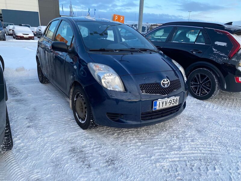 Toyota Yaris vaihtoauto