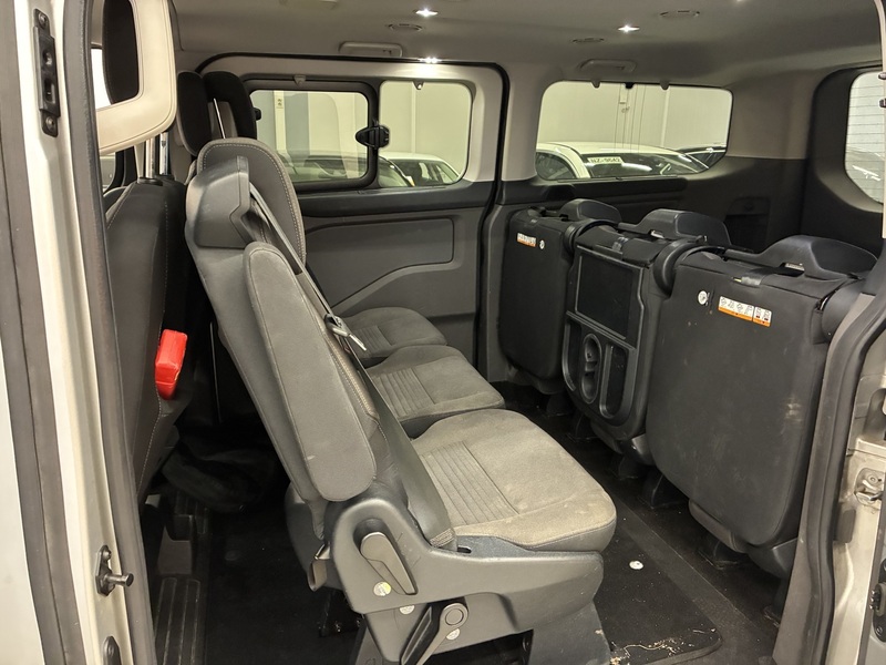 Ford Tourneo Custom vaihtoauto