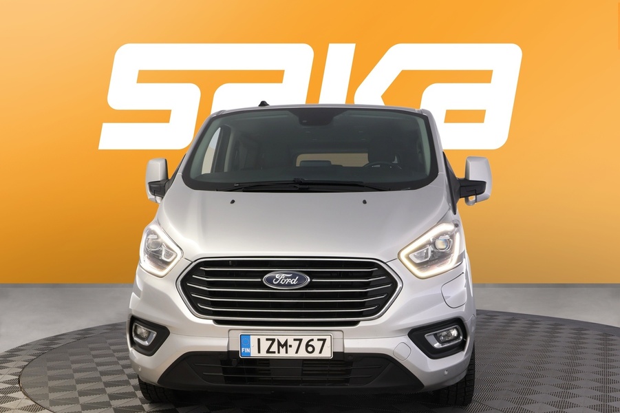 Ford Tourneo Custom vaihtoauto