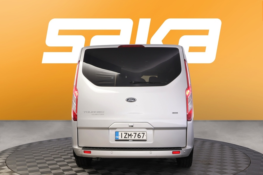 Ford Tourneo Custom vaihtoauto