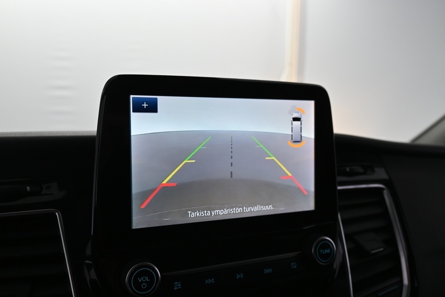 Ford Tourneo Custom vaihtoauto