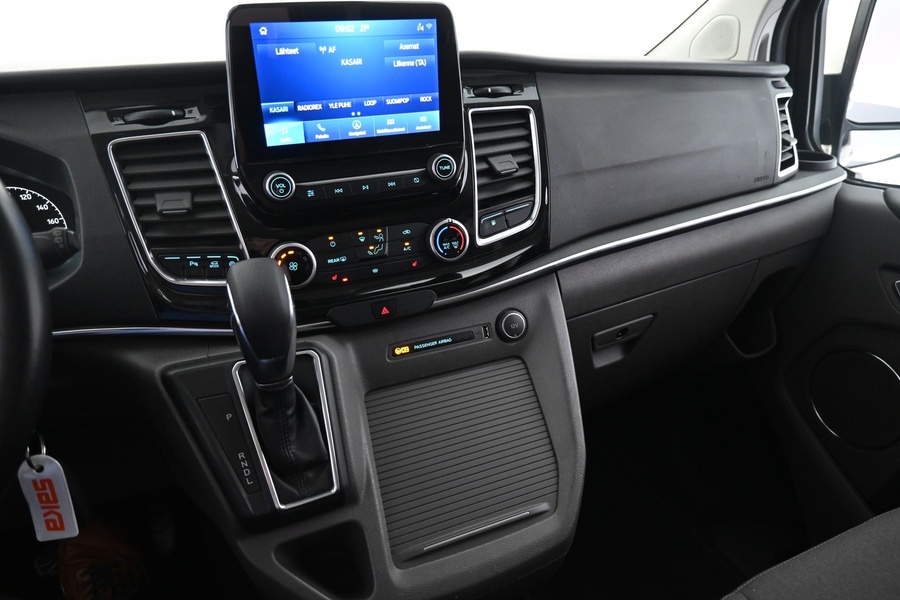 Ford Tourneo Custom vaihtoauto