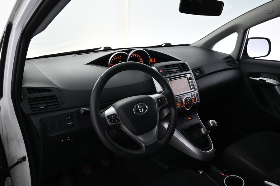 Toyota Verso vaihtoauto