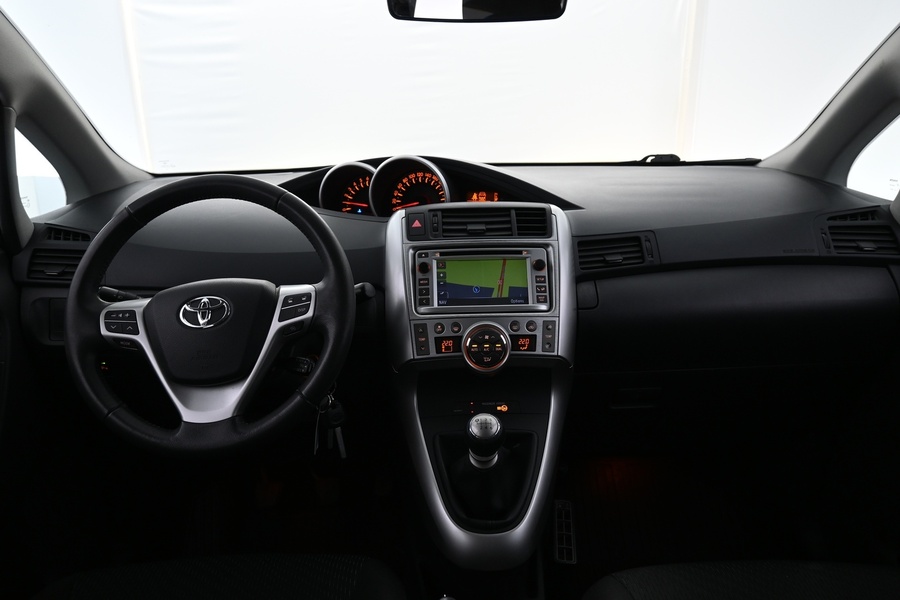 Toyota Verso vaihtoauto