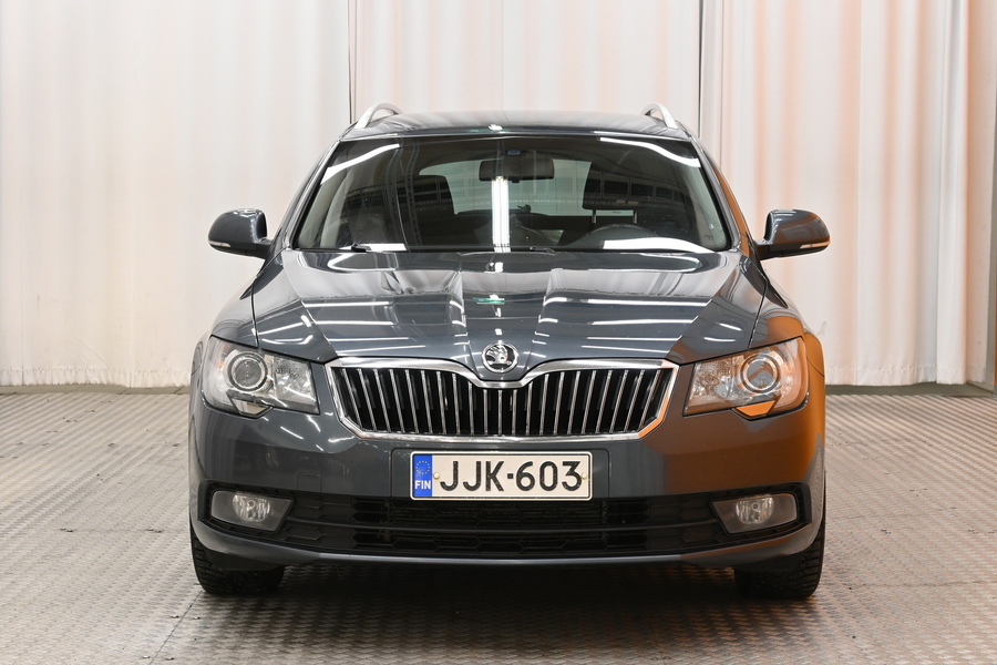 Skoda Superb vaihtoauto