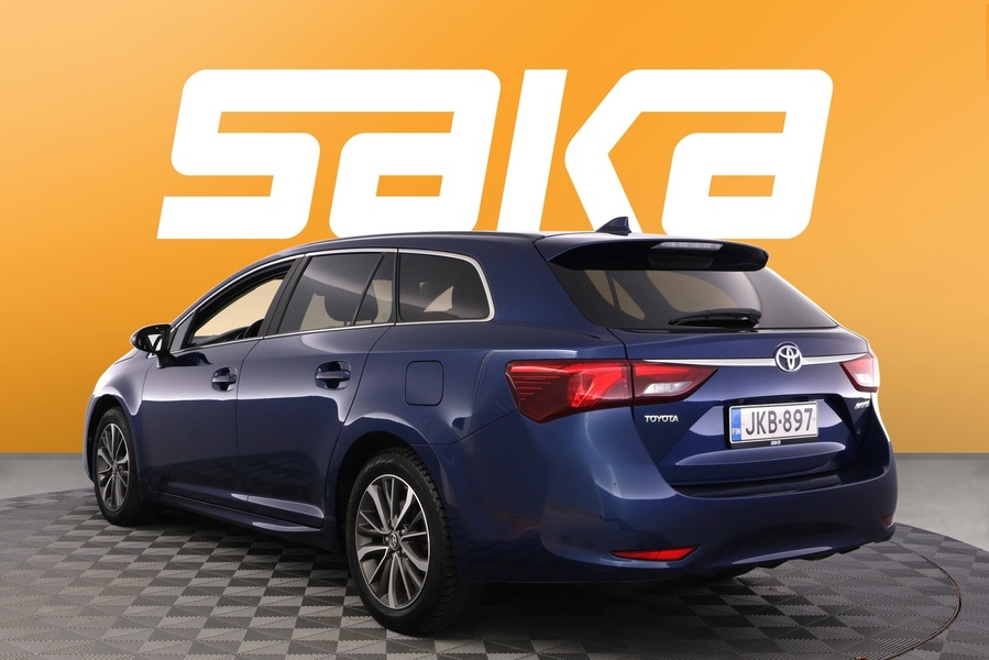 Toyota Avensis vaihtoauto