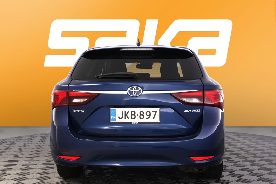 Toyota Avensis vaihtoauto