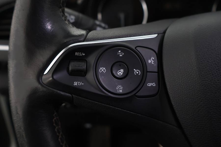 Opel Insignia vaihtoauto