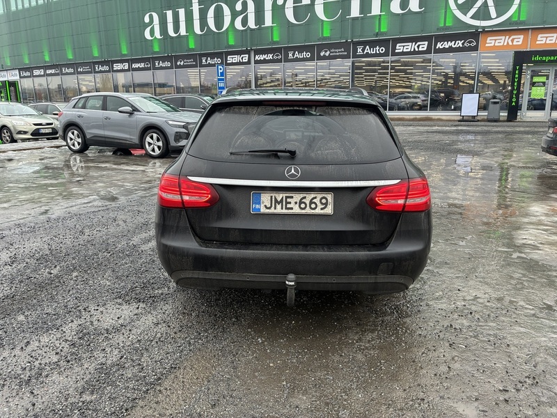 Mercedes-Benz C vaihtoauto