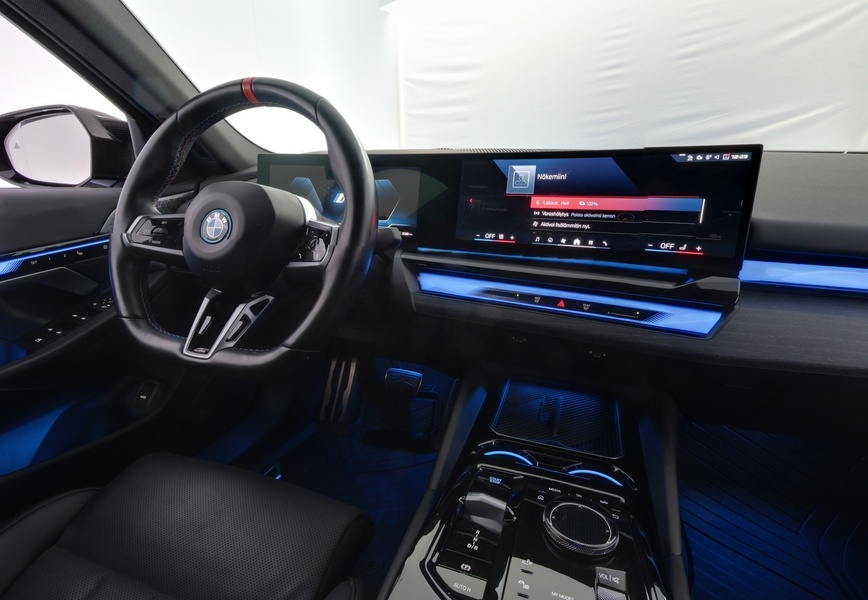 BMW i5 M60 vaihtoauto