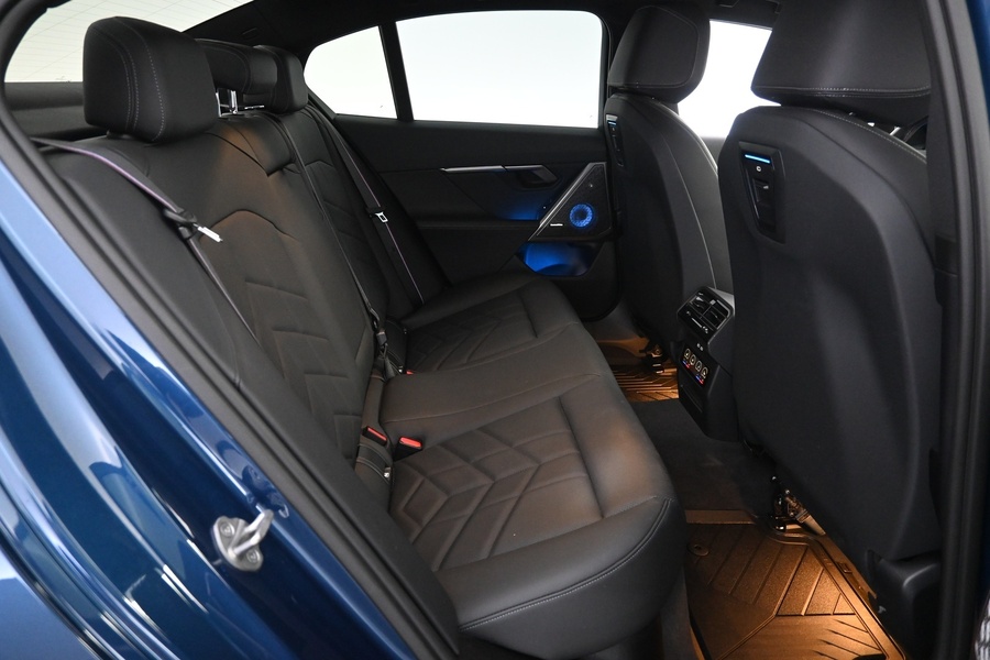 BMW i5 M60 vaihtoauto