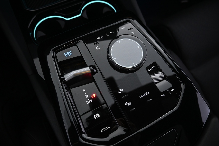 BMW i5 M60 vaihtoauto