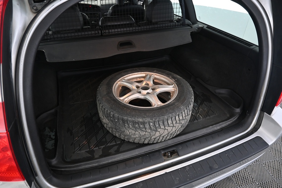 Volvo V70 vaihtoauto