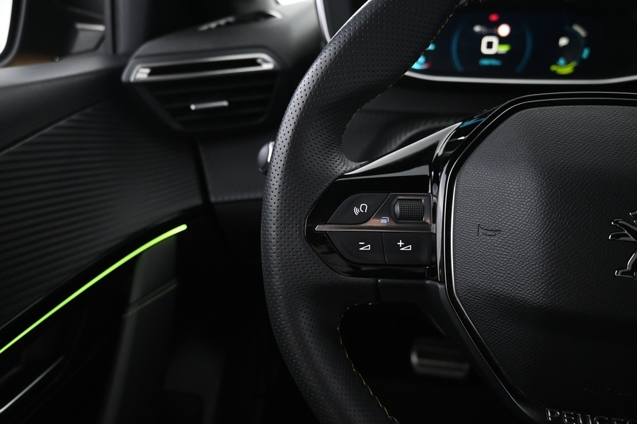 Peugeot e-208 vaihtoauto