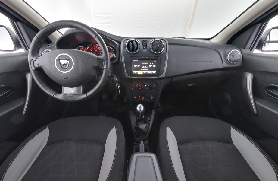 Dacia Sandero vaihtoauto
