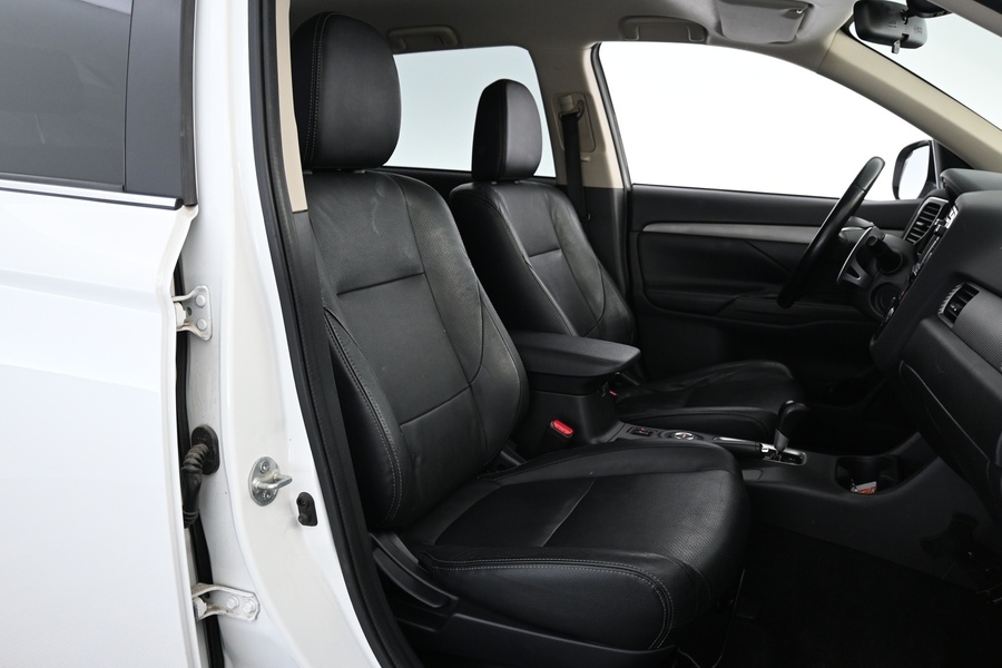 Mitsubishi Outlander vaihtoauto