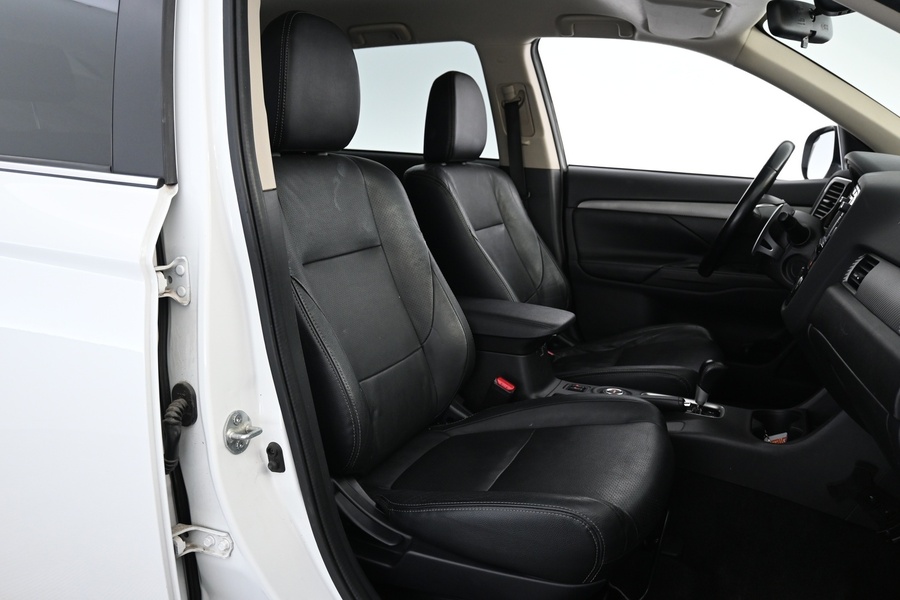 Mitsubishi Outlander vaihtoauto