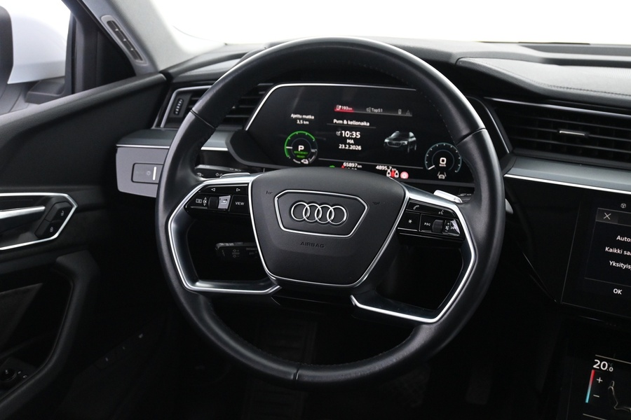 Audi e-tron vaihtoauto