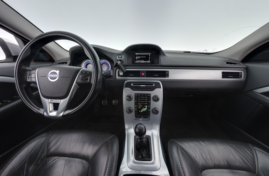 Volvo V70 vaihtoauto