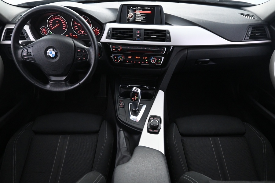 BMW 320 vaihtoauto