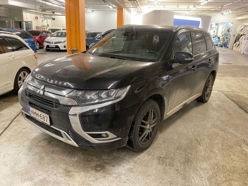 Mitsubishi Outlander PHEV vaihtoauto