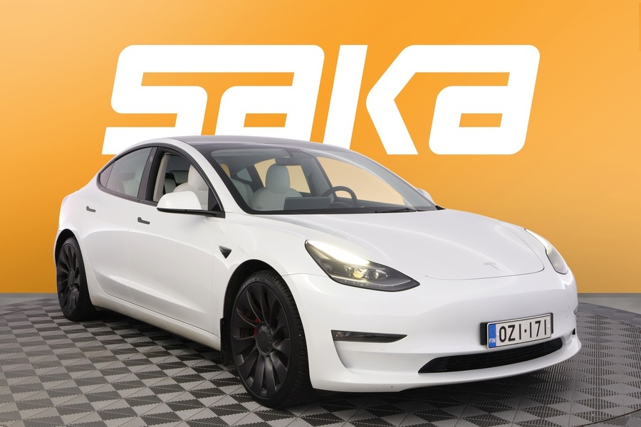 Tesla Model 3 vaihtoauto