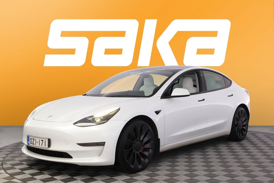Tesla Model 3 vaihtoauto