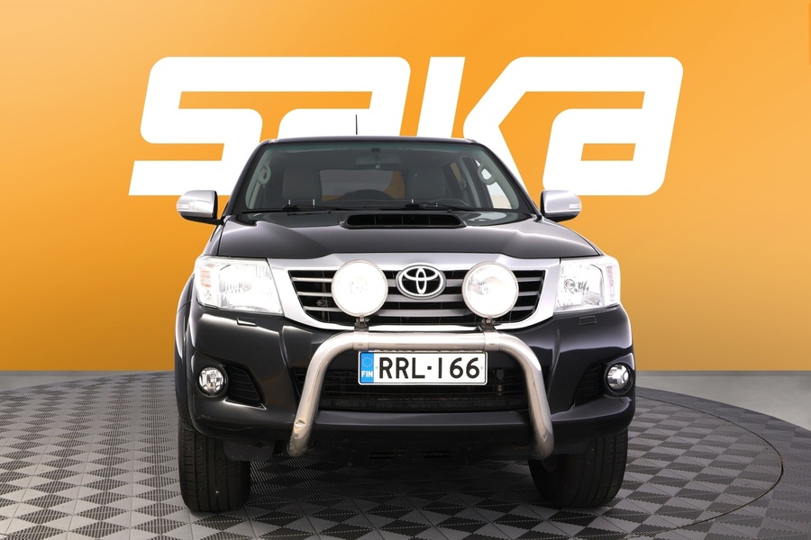 Toyota Hilux vaihtoauto