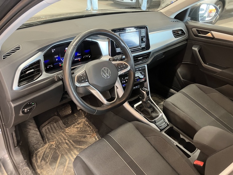 Volkswagen T-Roc vaihtoauto