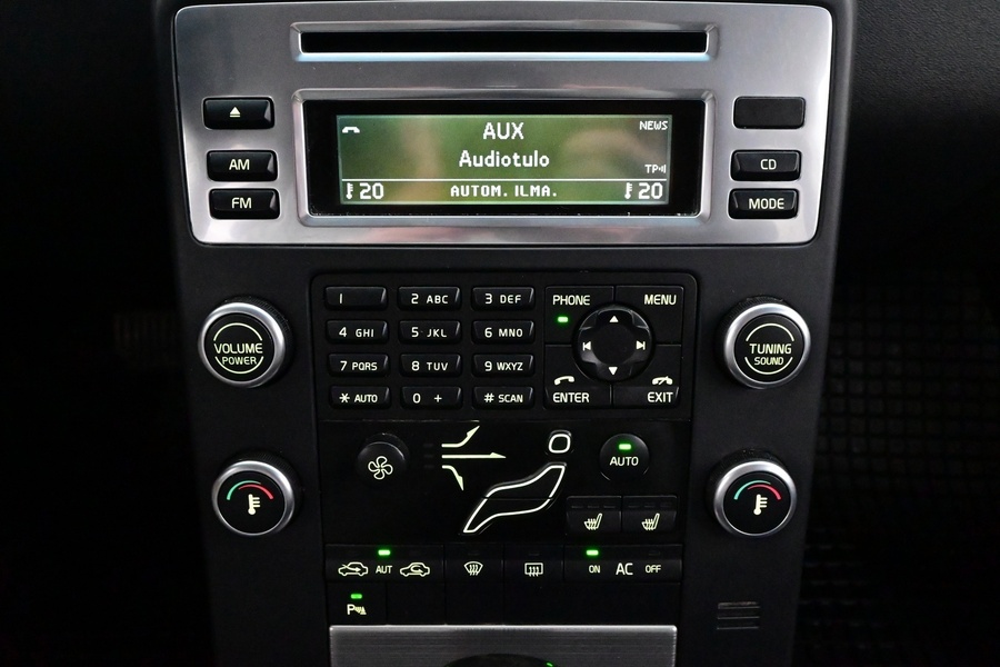 Volvo V70 vaihtoauto