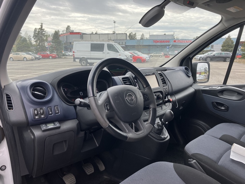 Opel Vivaro vaihtoauto