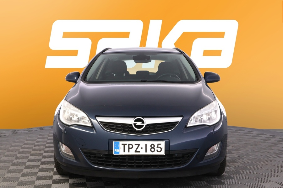 Opel Astra vaihtoauto