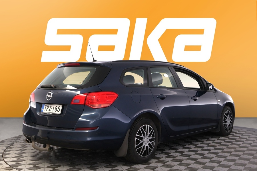 Opel Astra vaihtoauto