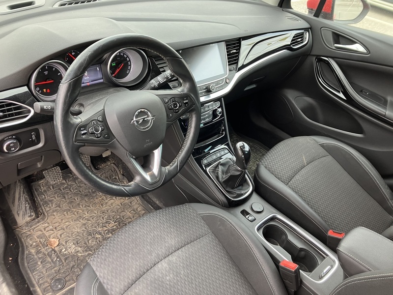 Opel Astra vaihtoauto