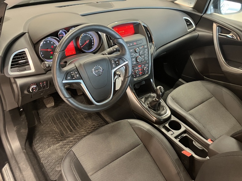 Opel Astra vaihtoauto