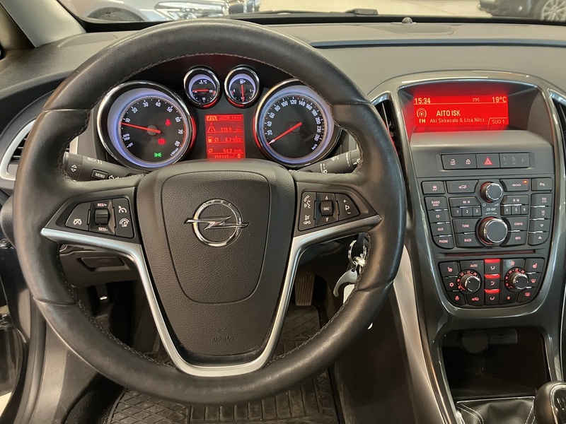 Opel Astra vaihtoauto