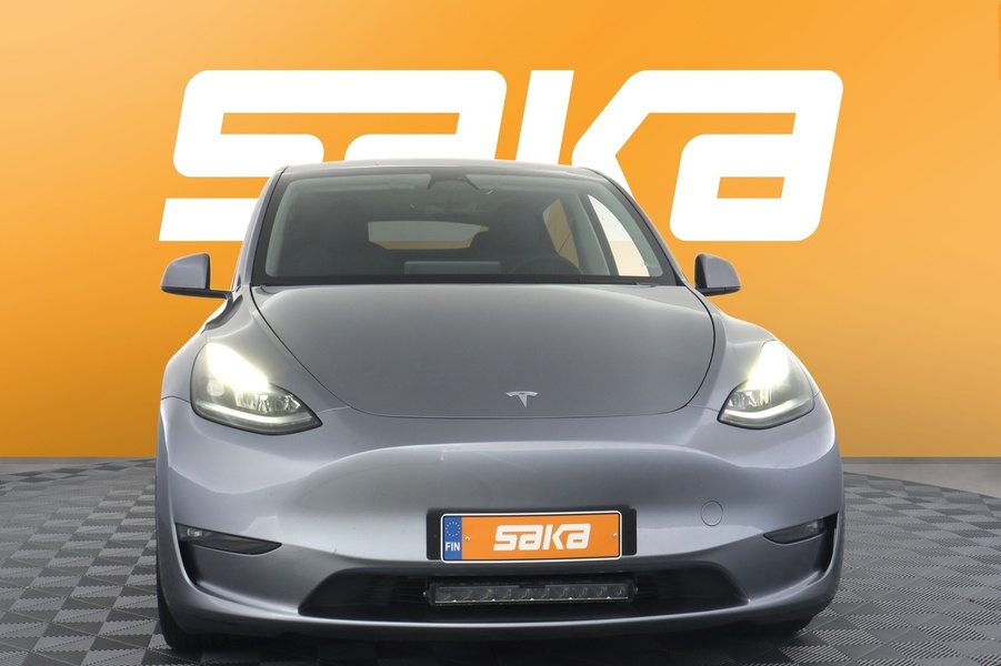 Tesla Model Y vaihtoauto